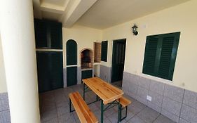 Villa V2 Urbanização Altos dos Caliços